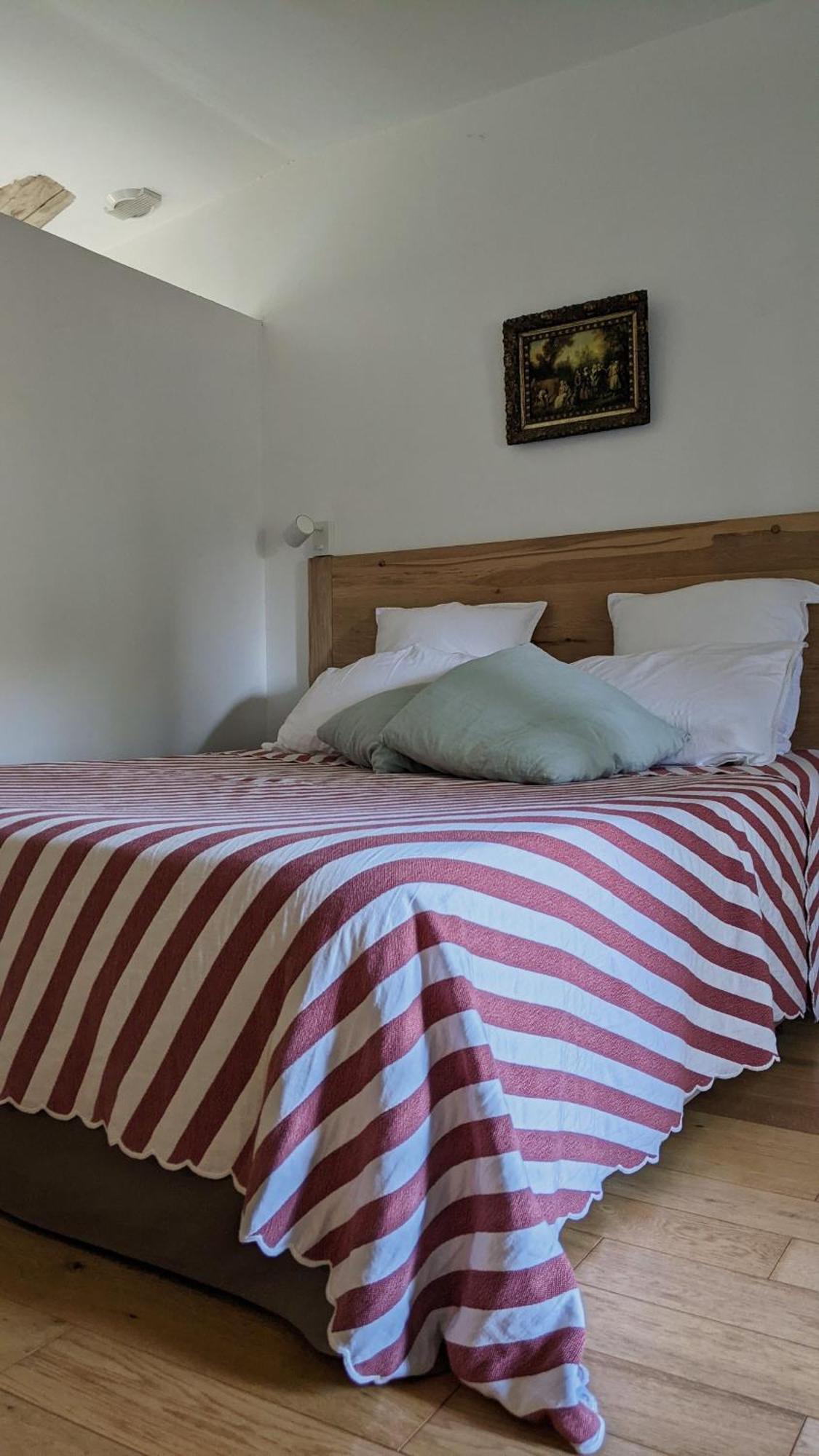 Le Clos Du Perret Chaussan Esterno foto