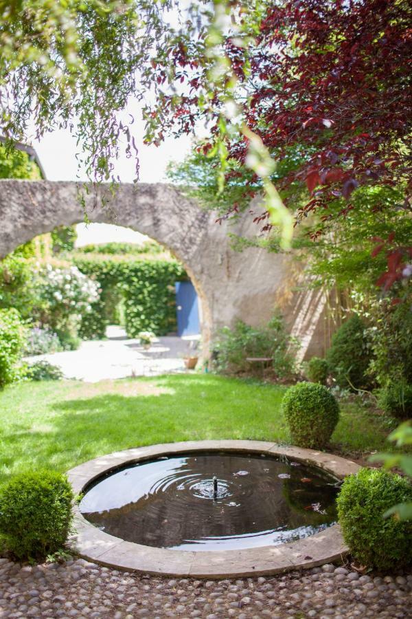 Le Clos Du Perret Chaussan Esterno foto
